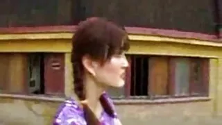 Japonijos siuvėja vilioja Natasha.