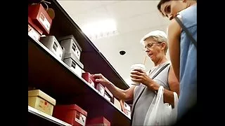 Pakliuvom į subinę su juoda vyras su vyru.