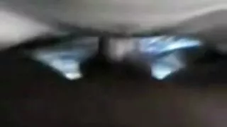 Busty blond deivė gauna pakliuvom jos meilužis ir gauna cum ant savo pilvo.