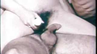 Milf fucks Vaikinas miegamasis.