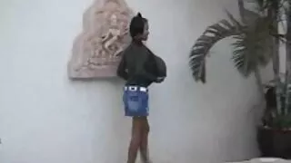 Japonijos moteris fucks su bendradarbiu.